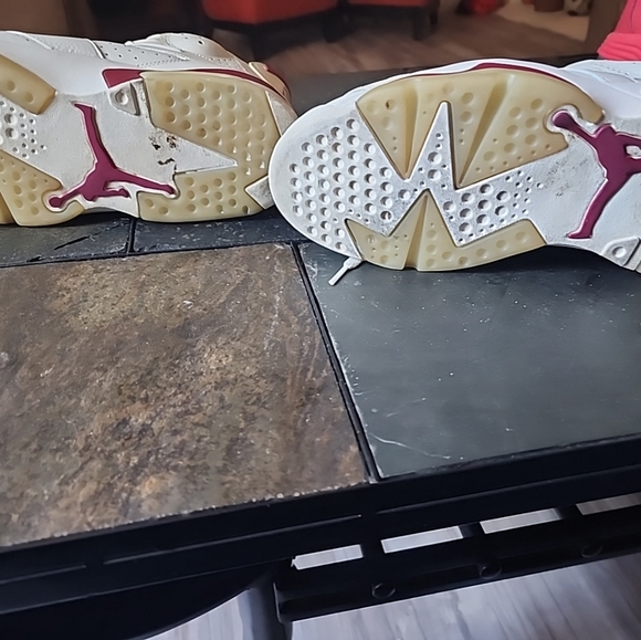 Air Jordan 6 Maroon 2015 Men’s size 11 - Picture 5 of 7